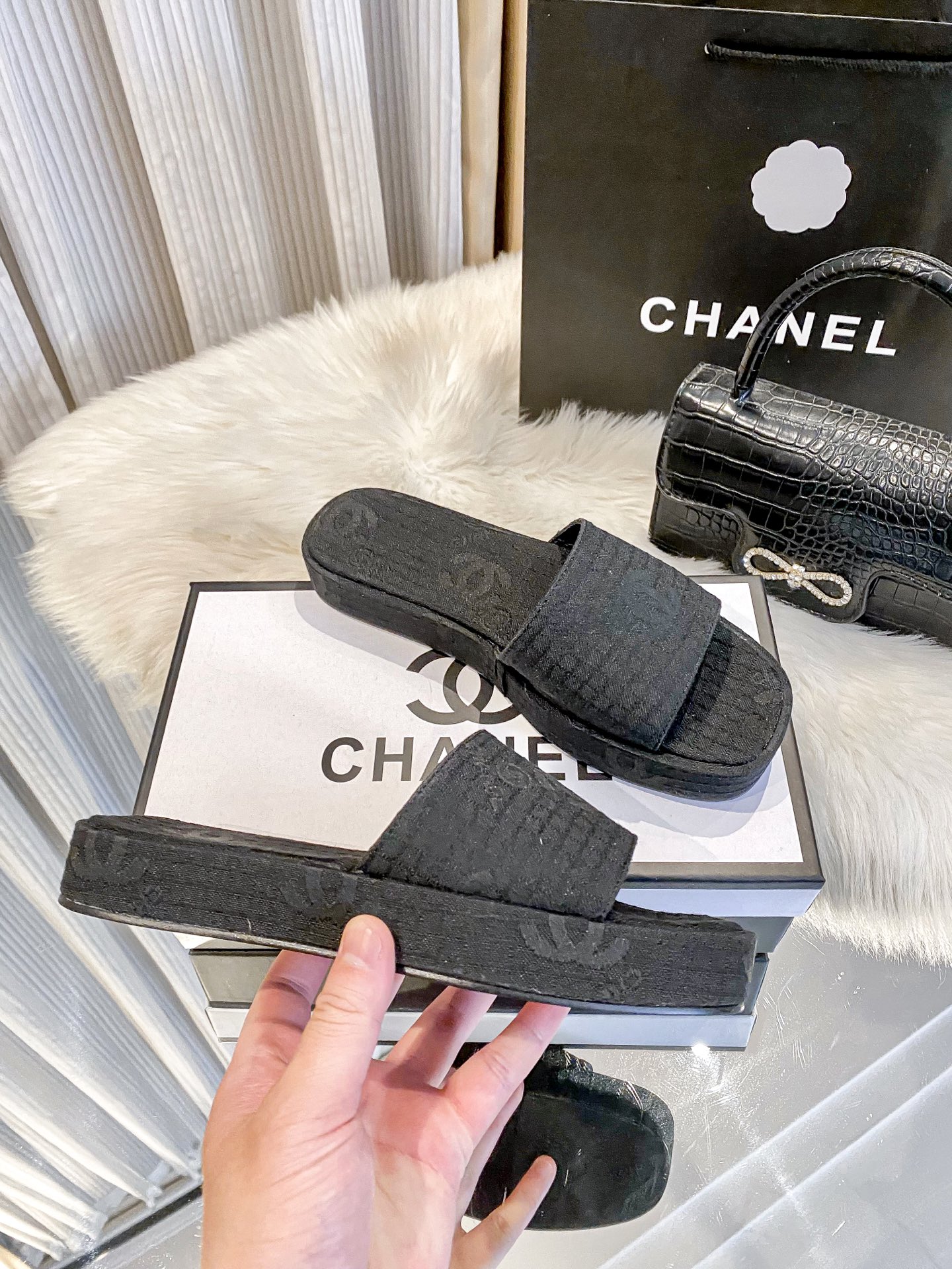 C style New thick-soled slippers