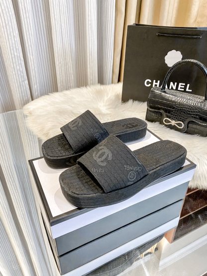 C style New thick-soled slippers