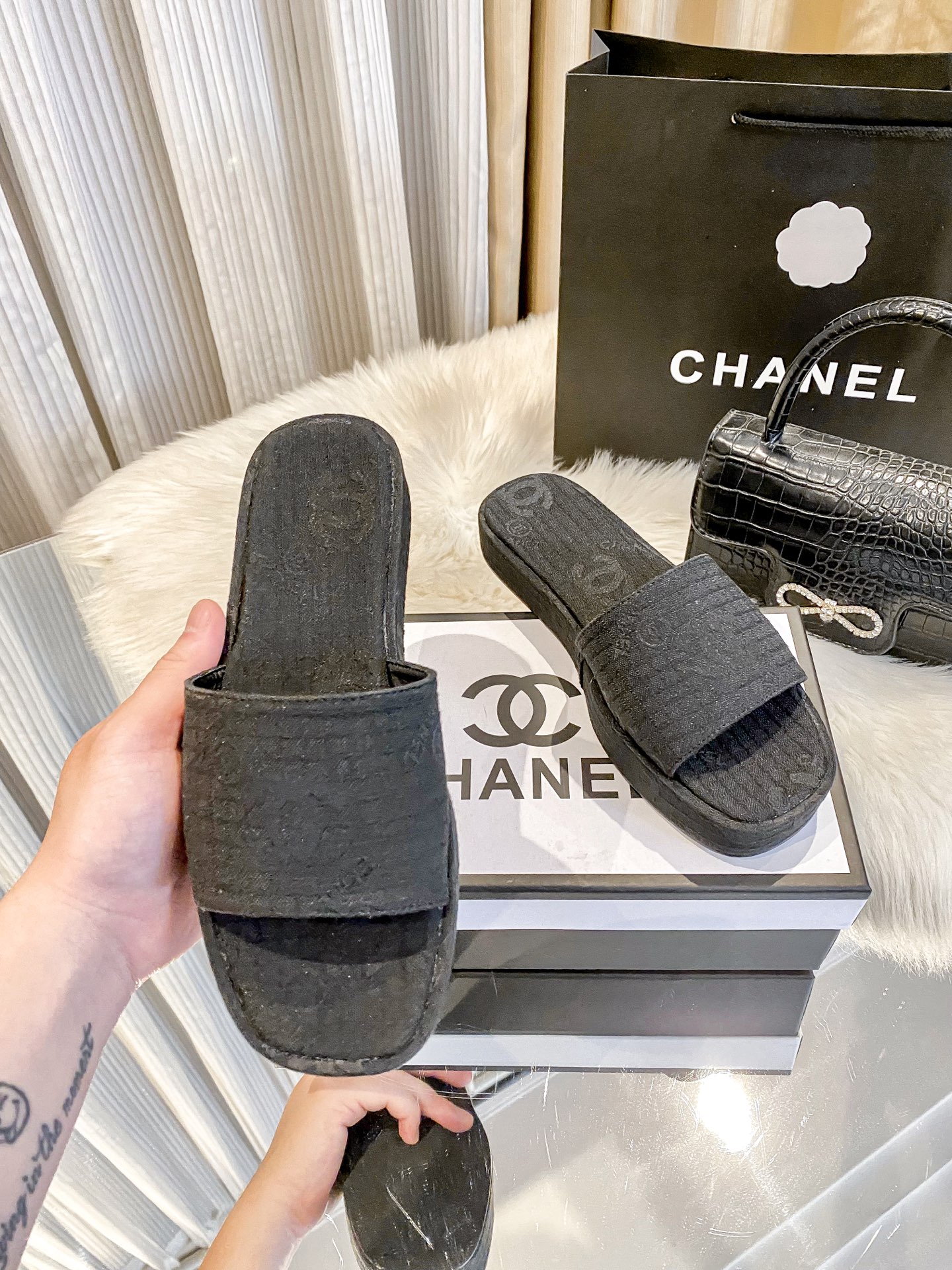 C style New thick-soled slippers