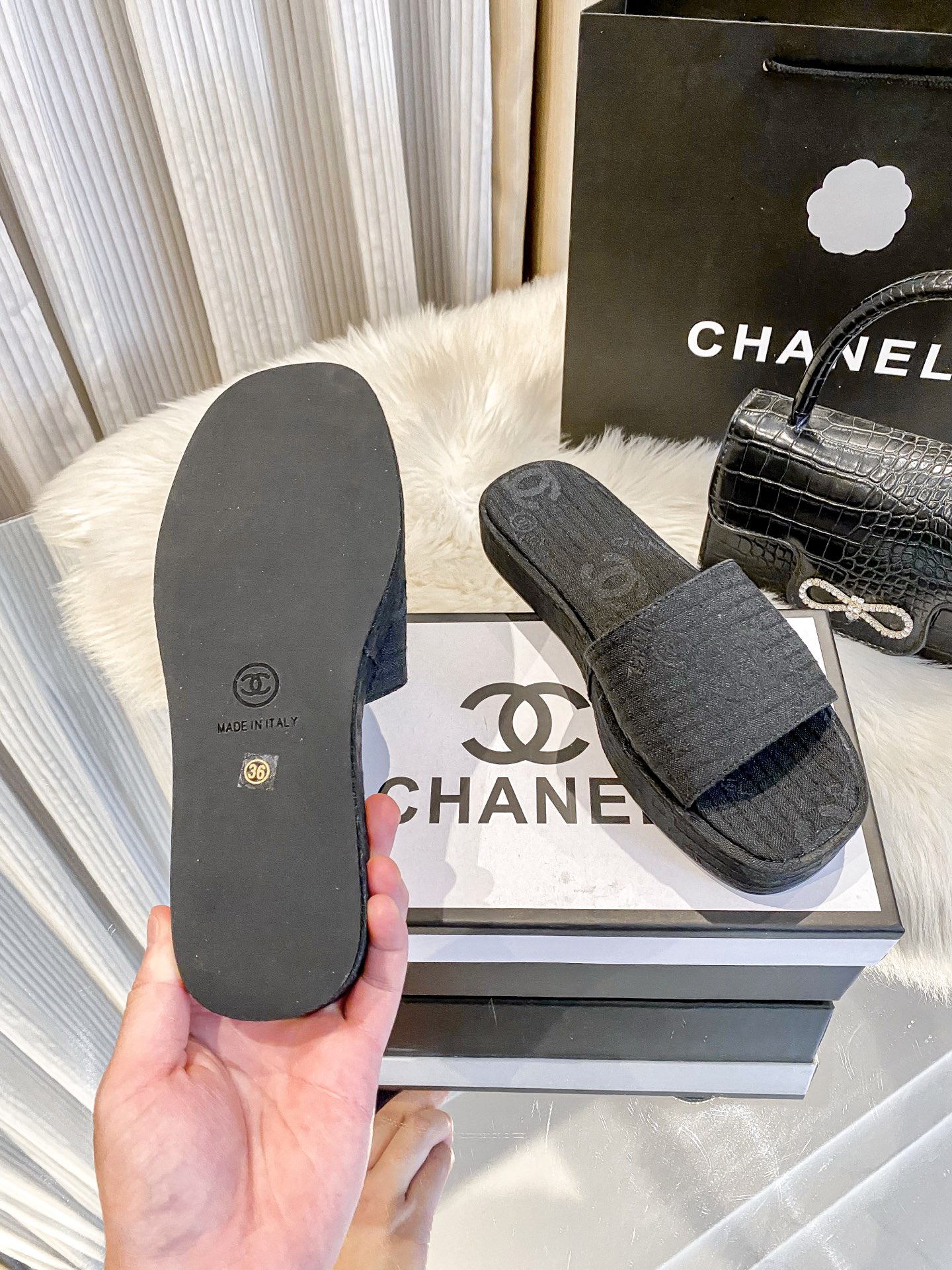 C style New thick-soled slippers