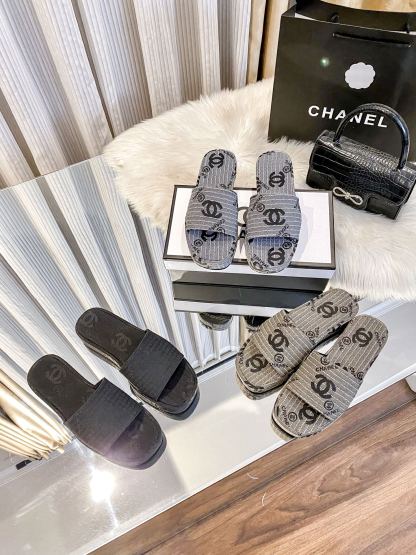 C style New thick-soled slippers