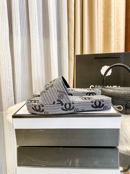 C style New thick-soled slippers