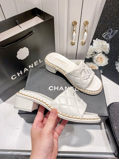 C style Chain block heel slippers