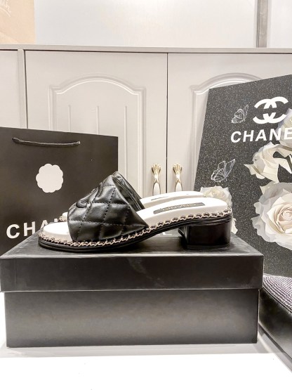 C style Chain block heel slippers