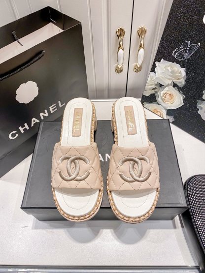 C style Chain block heel slippers