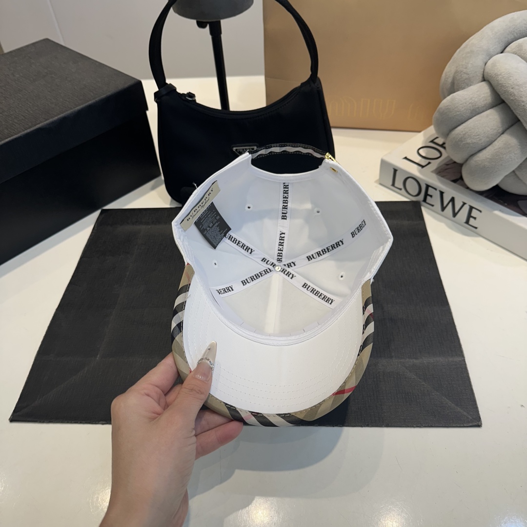 B style Baseball cap
