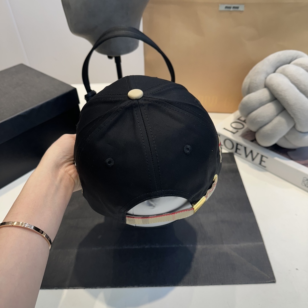 B style Baseball cap