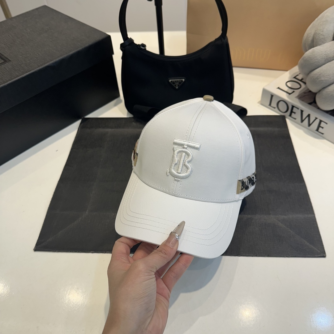 B style Baseball cap