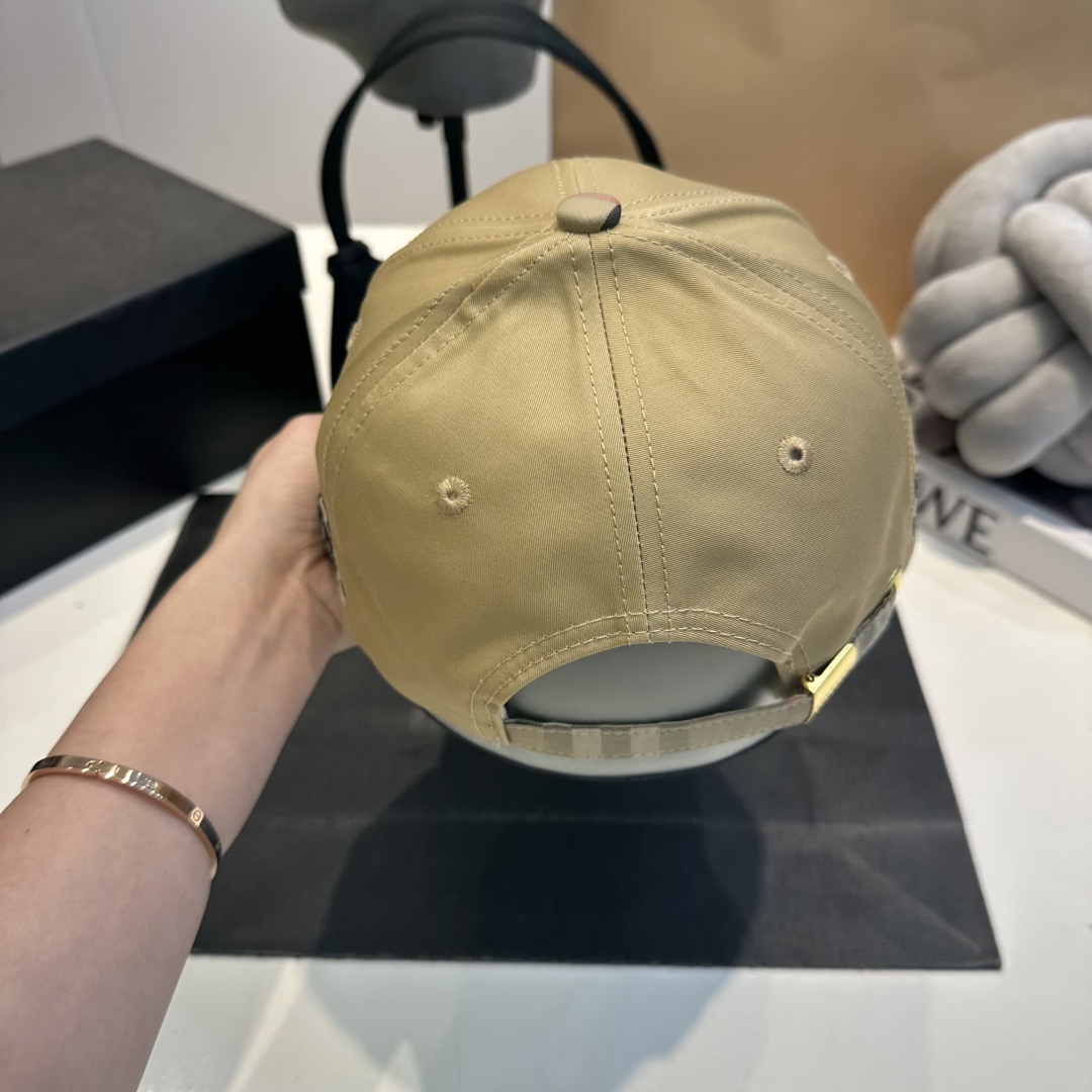 B style Baseball cap