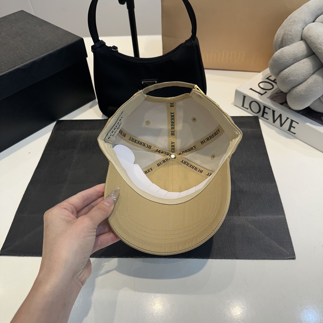 B style Baseball cap