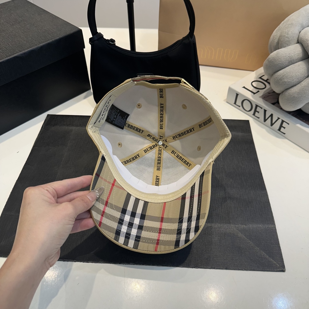 B style Baseball cap