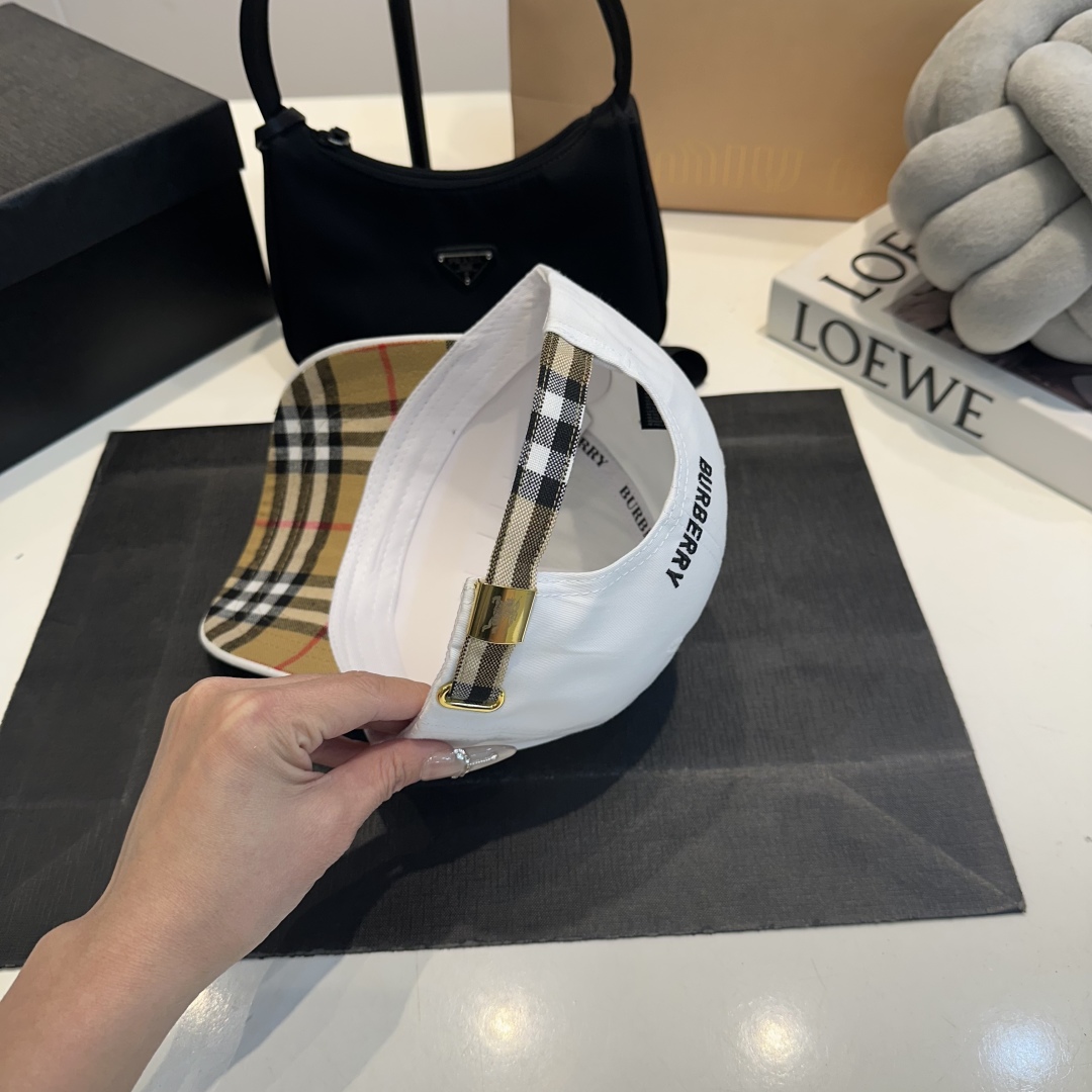 B style Baseball cap