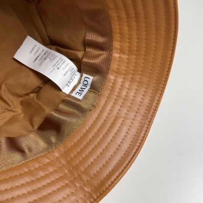 L style Lambskin bucket hat with patchwork zip