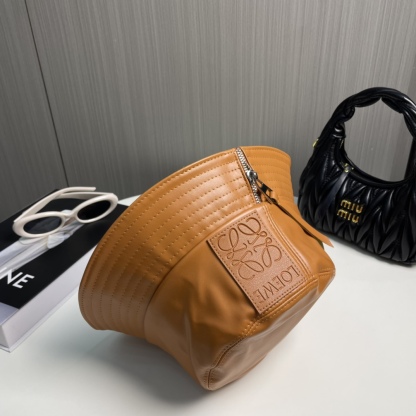 L style Lambskin bucket hat with patchwork zip