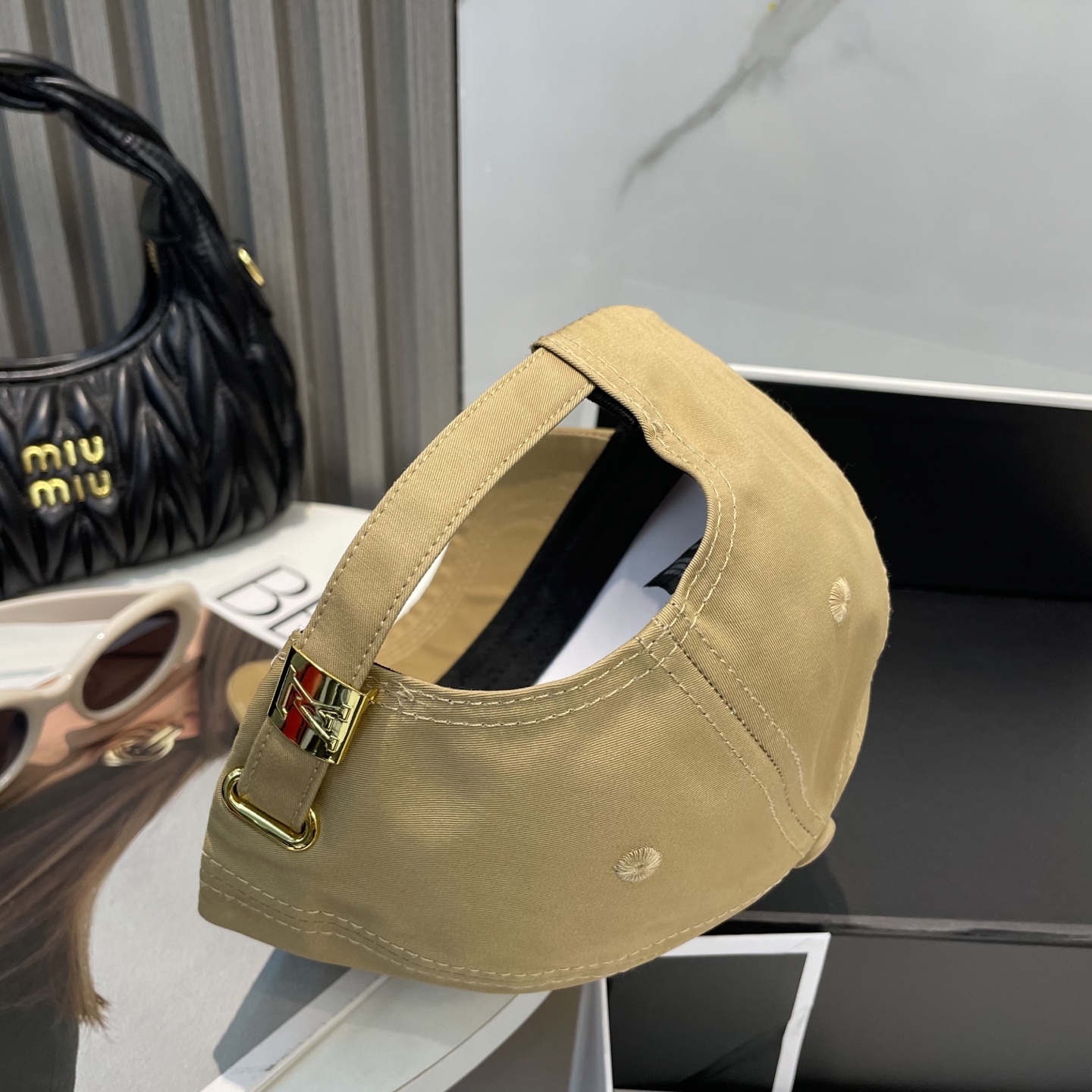 L style Baseball cap