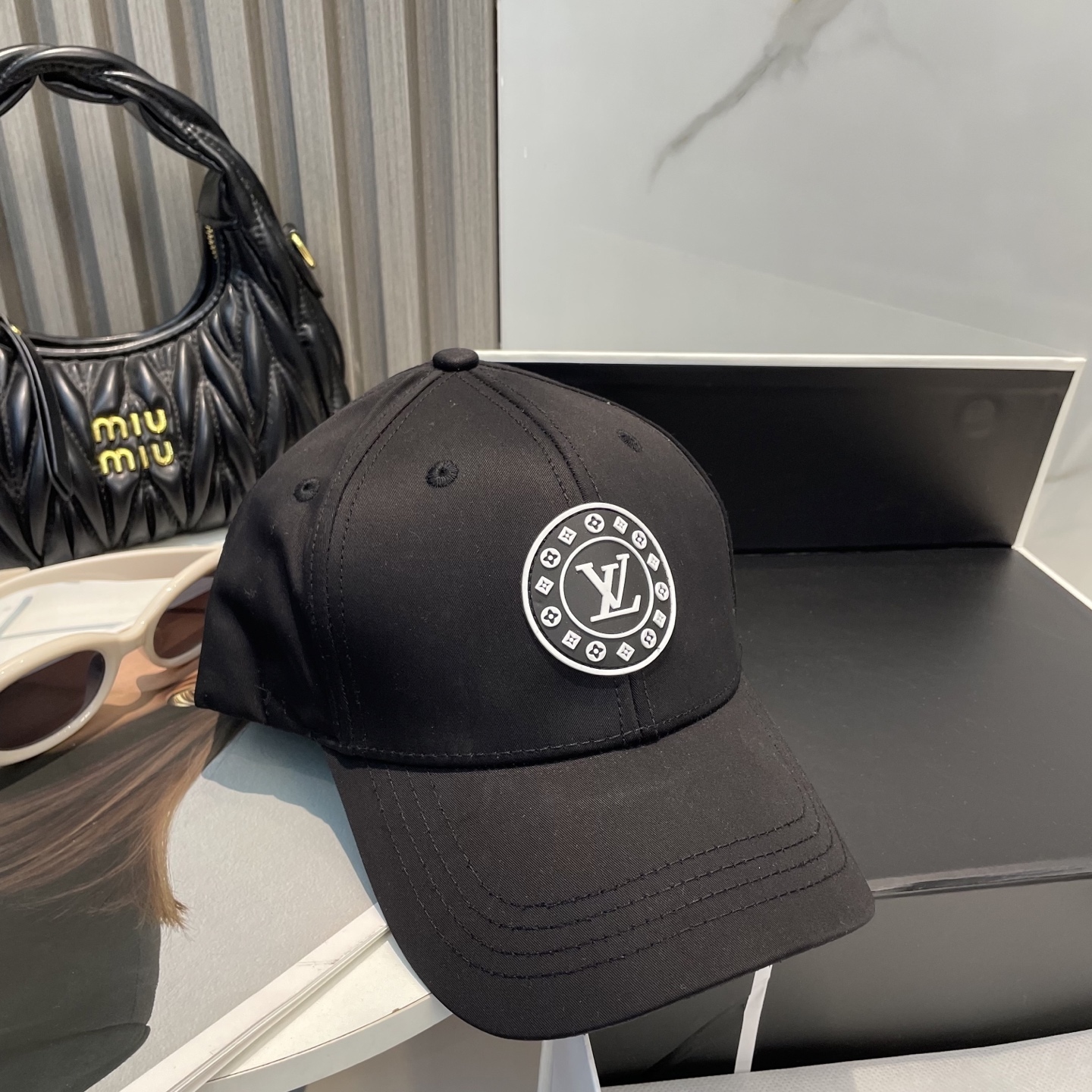 L style Baseball cap