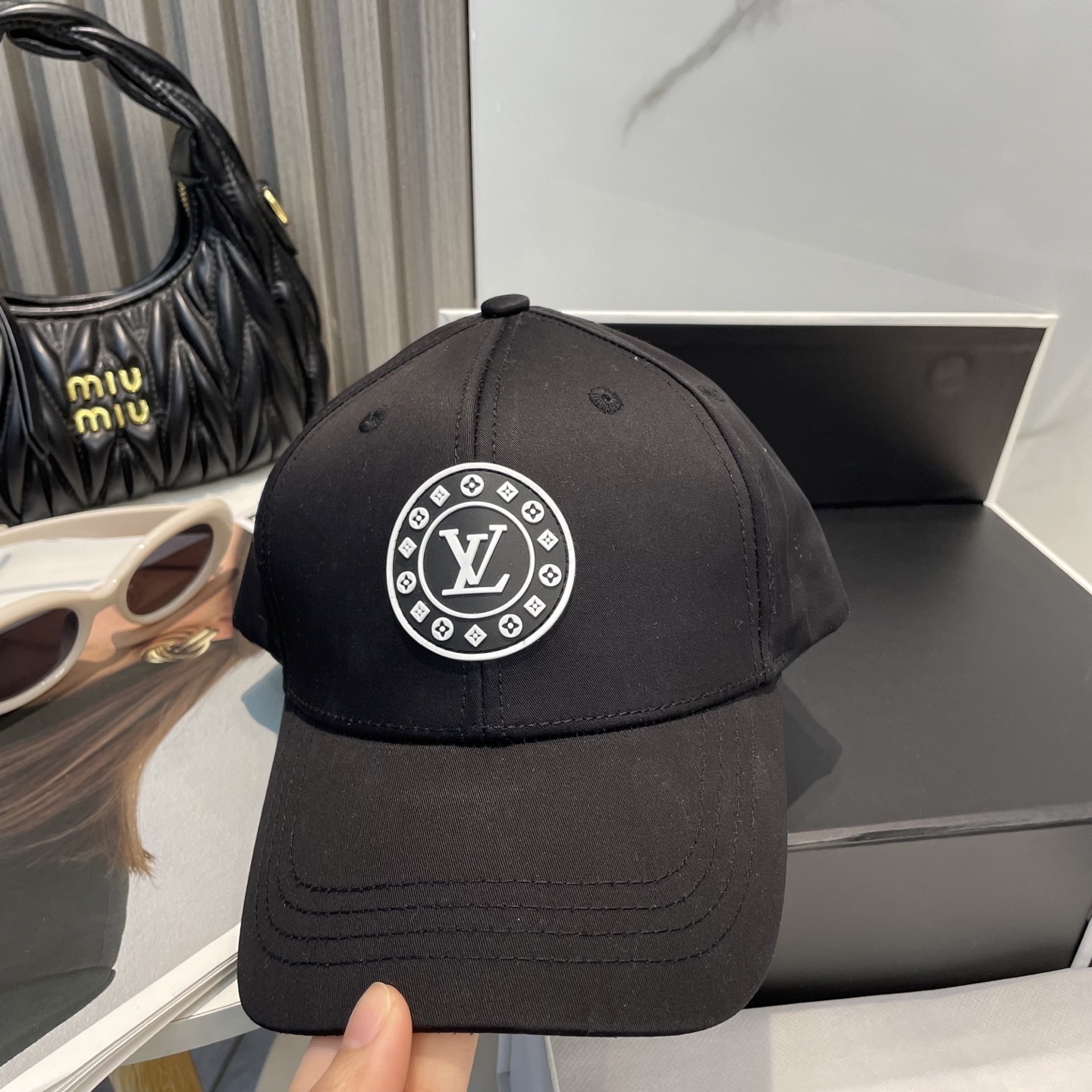 L style Baseball cap