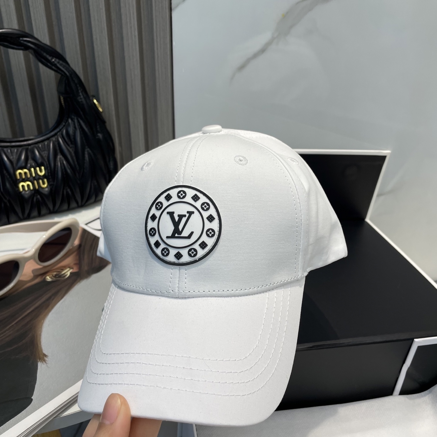 L style Baseball cap