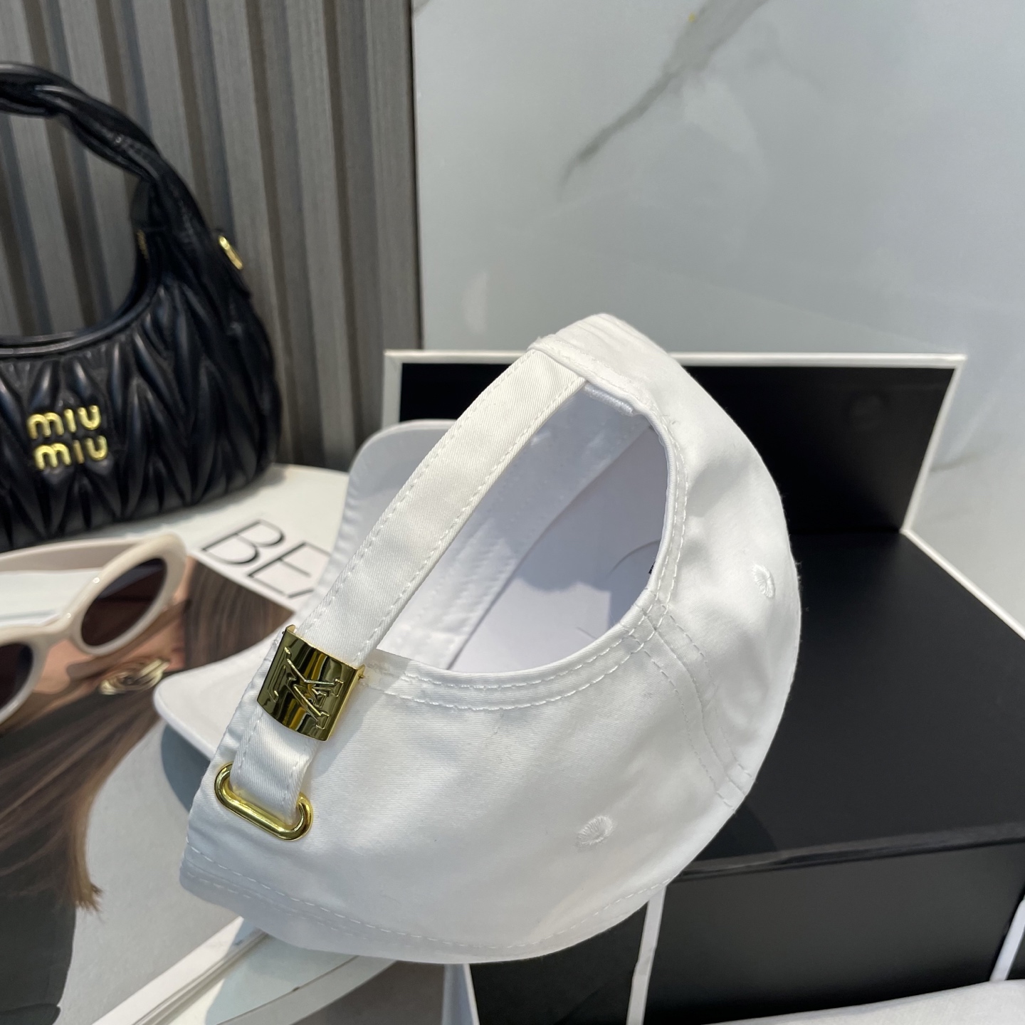 L style Baseball cap