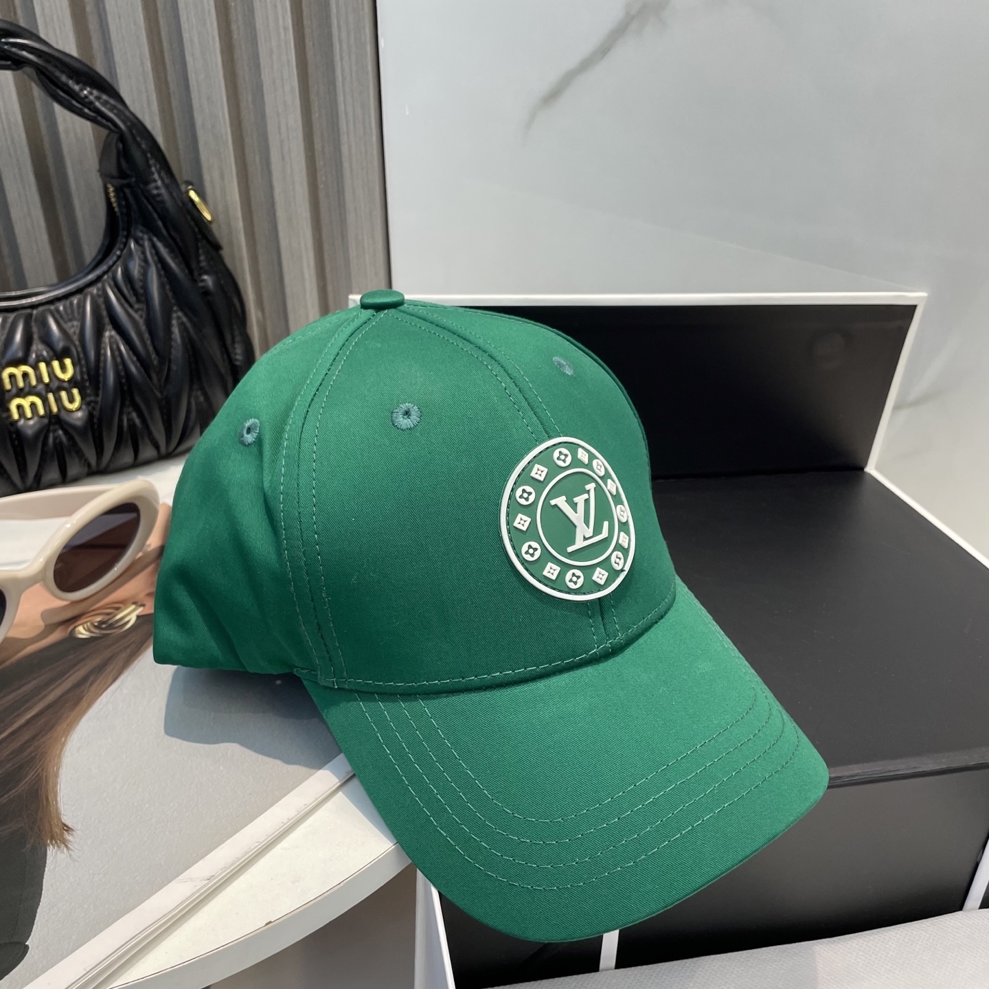 L style Baseball cap