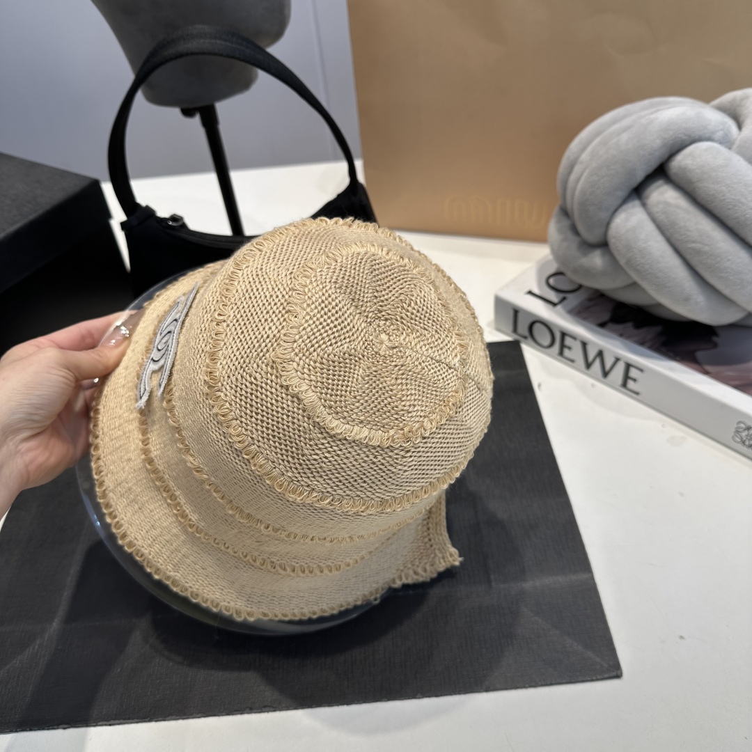 C style Hollow hand hook small bucket hat