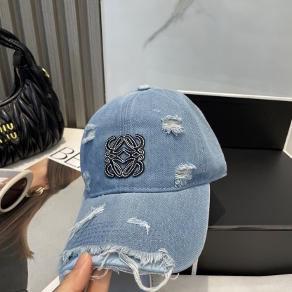 L style Hole washed denim baseball cap