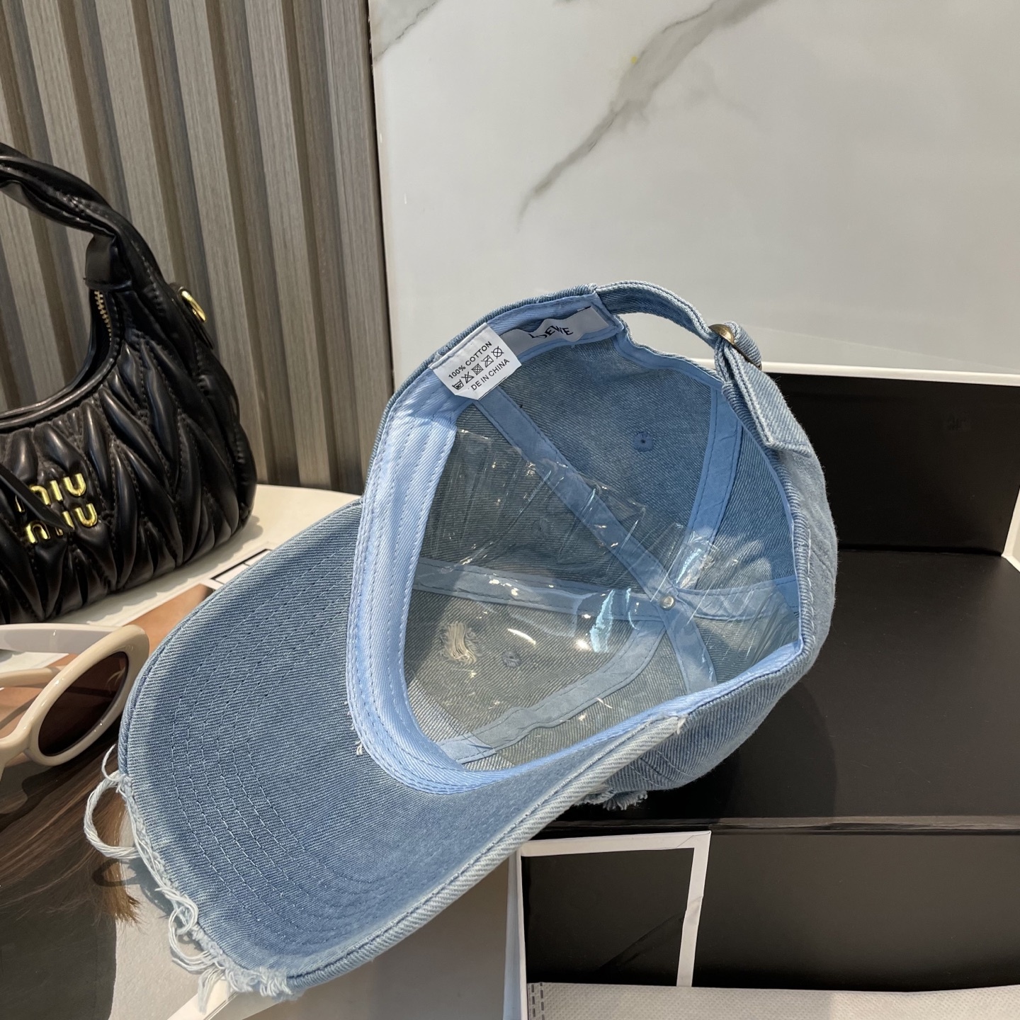 L style Hole washed denim baseball cap