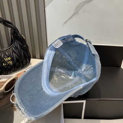 L style Hole washed denim baseball cap