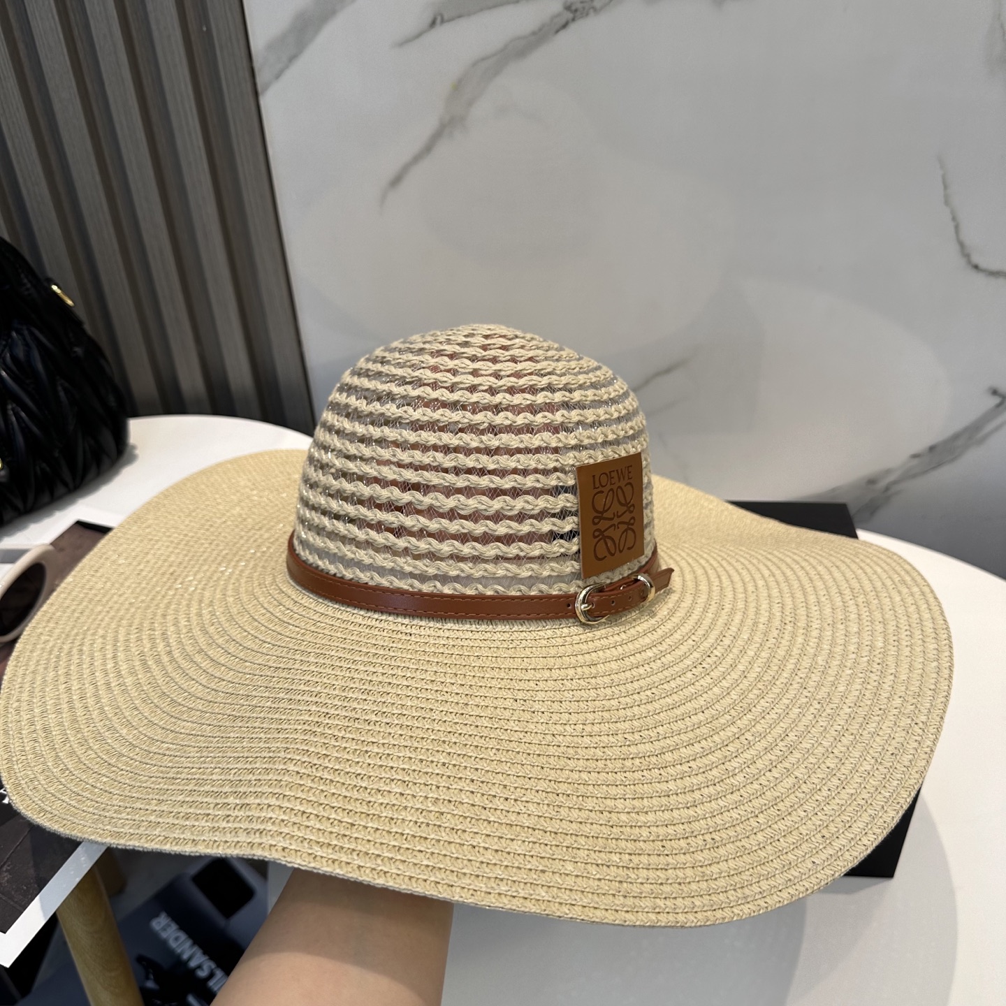 L style Wide Brim Hat