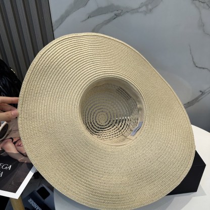 L style Wide Brim Hat