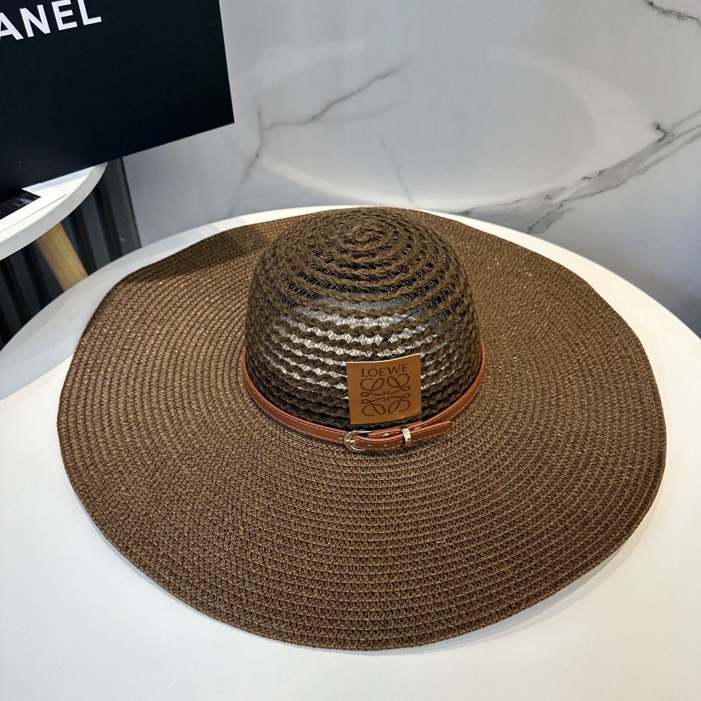 L style Wide Brim Hat