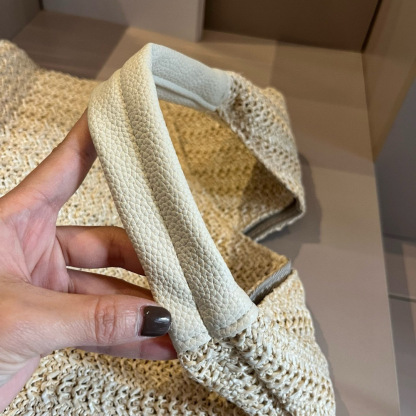 M style Woven bag 20*30*10cm