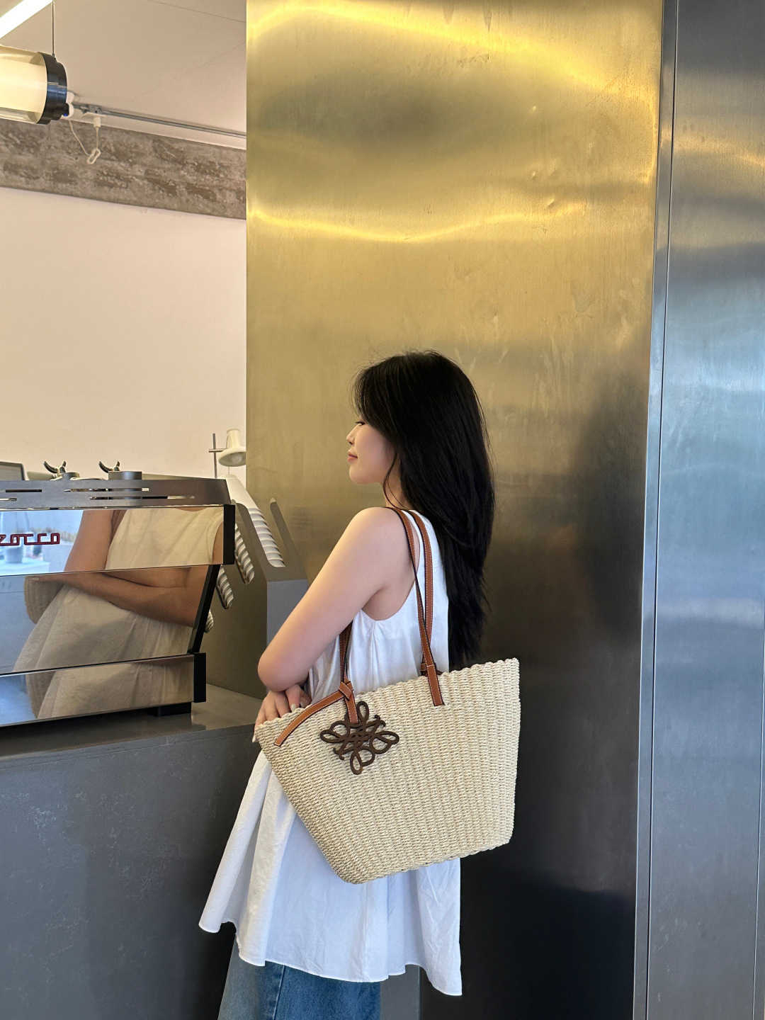 L style Beach style straw bag