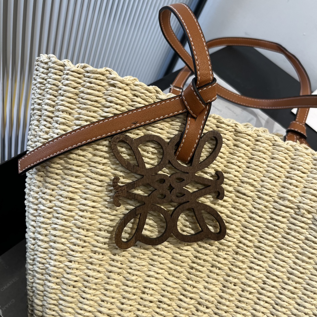 L style Beach style straw bag