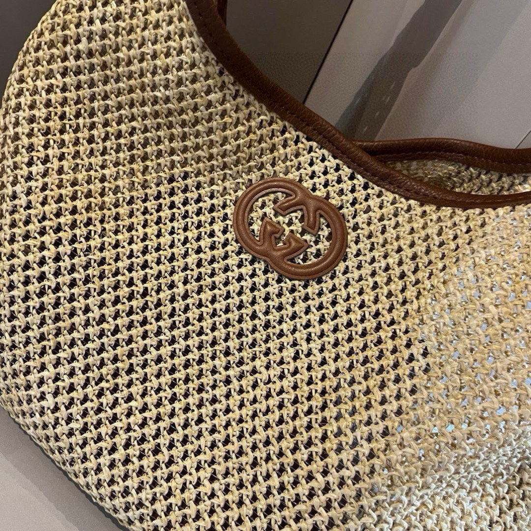 G style Straw bag