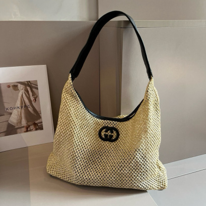 G style Straw bag