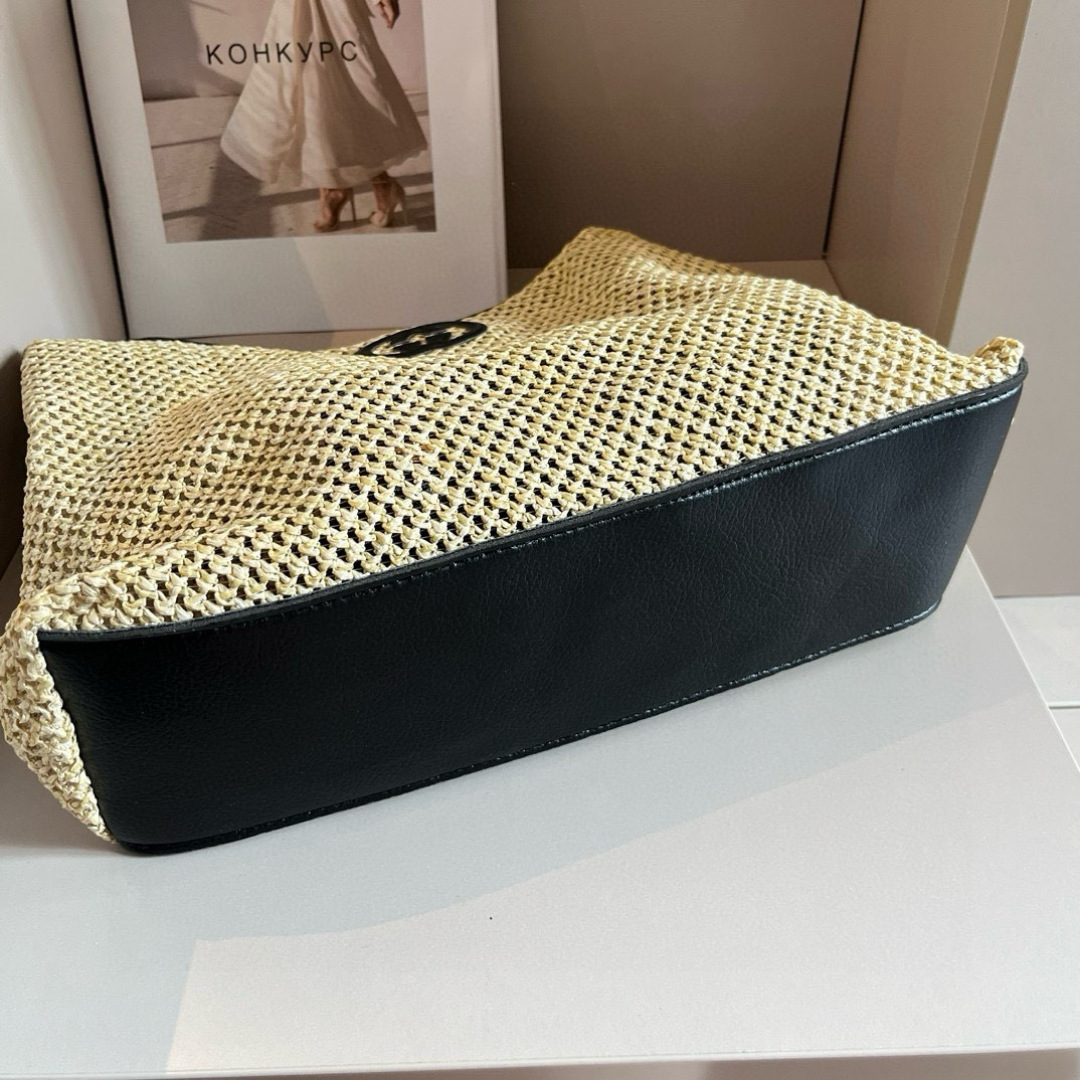G style Straw bag