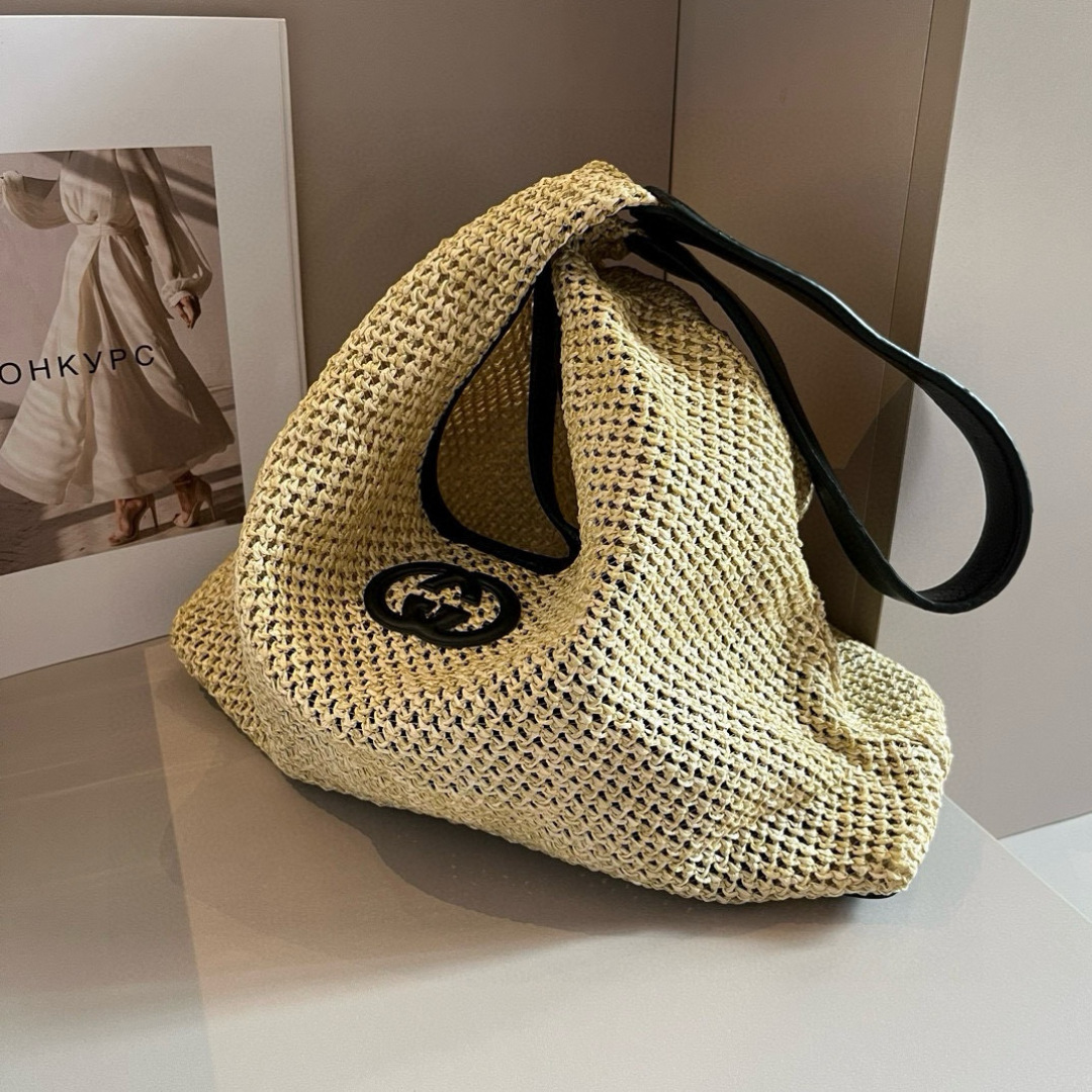 G style Straw bag