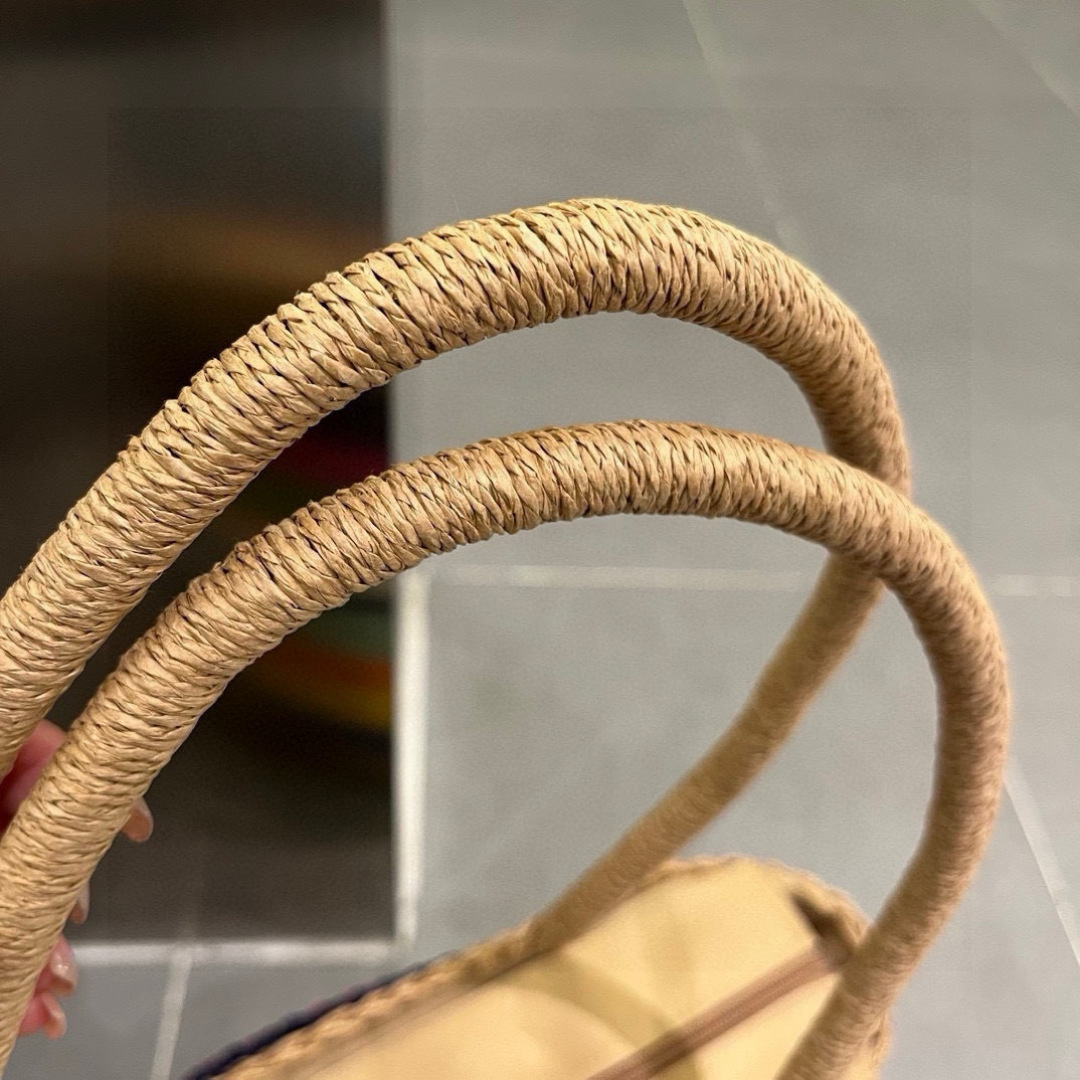 M style Summer style straw bag