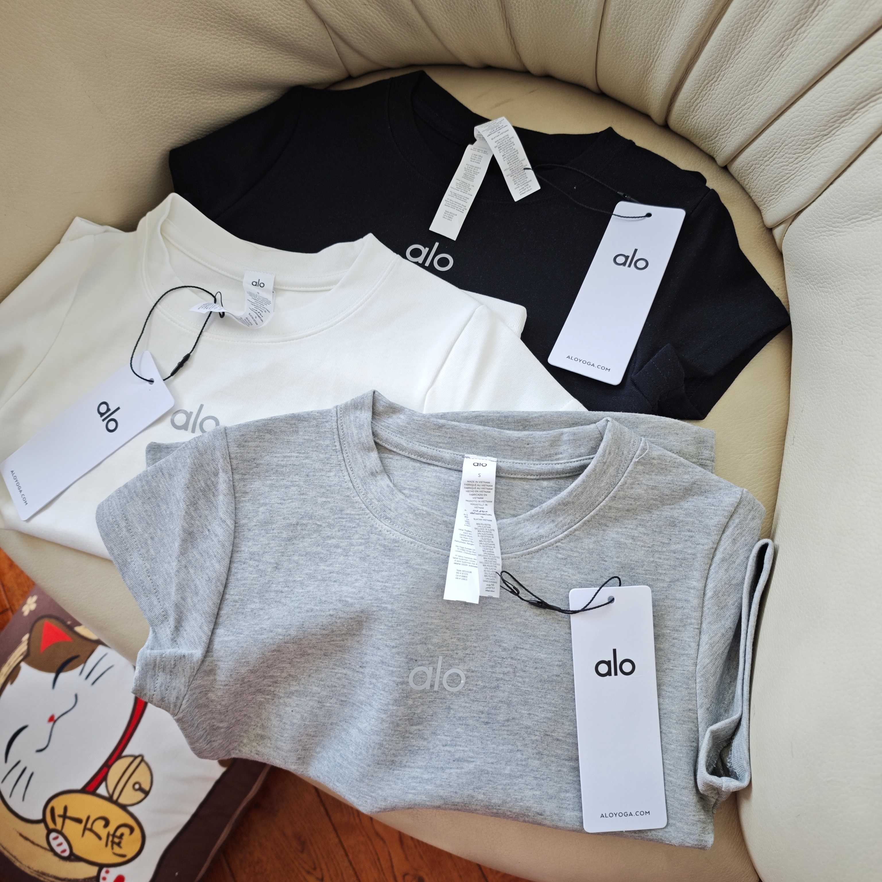 A style Slim-fit short sleeves