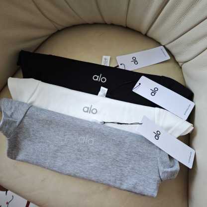 A style Slim-fit short sleeves