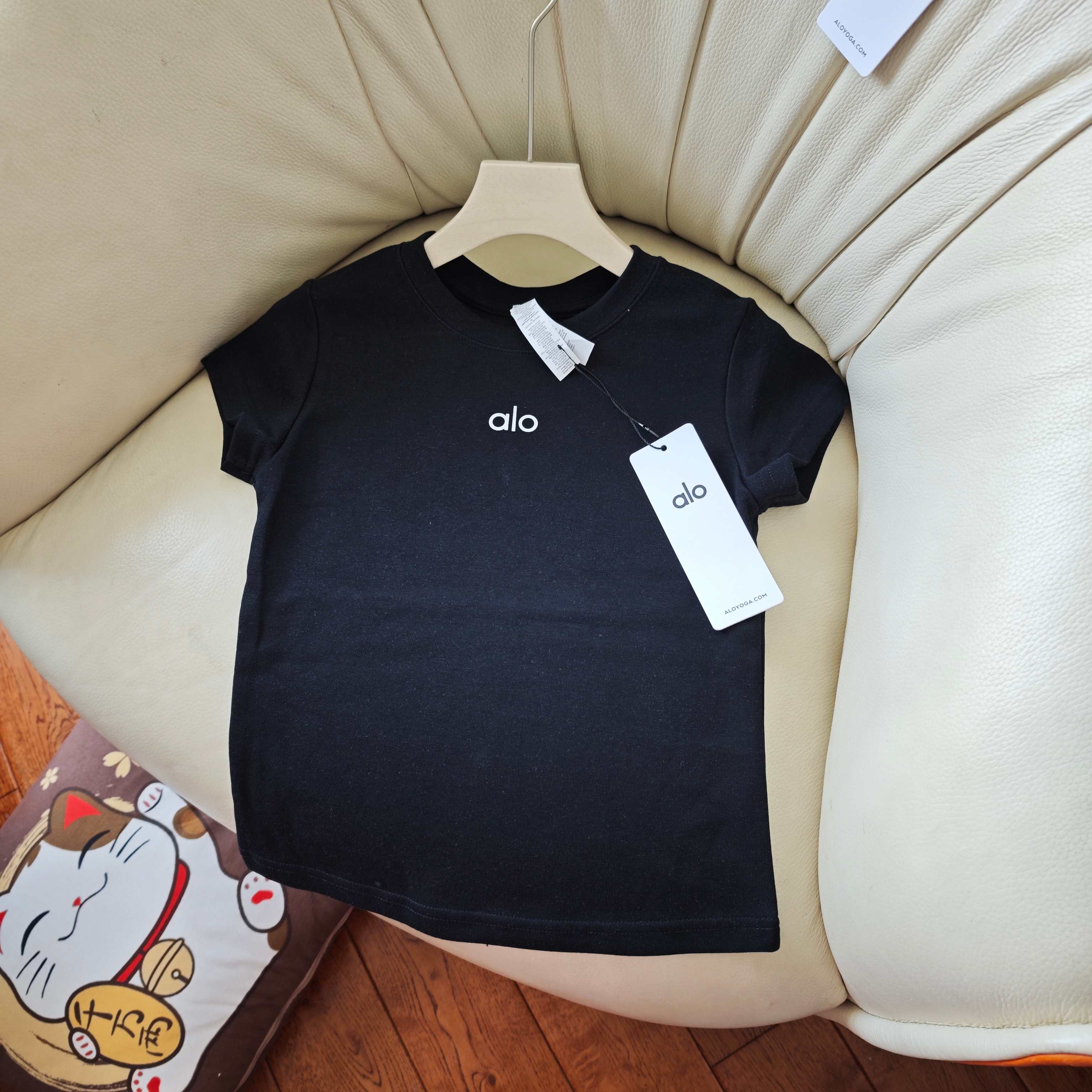 A style Slim-fit short sleeves