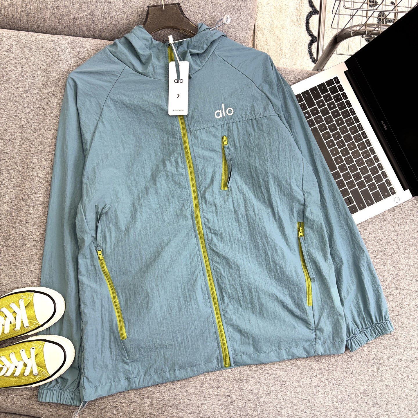 A style 5-color hooded sun protection jacket