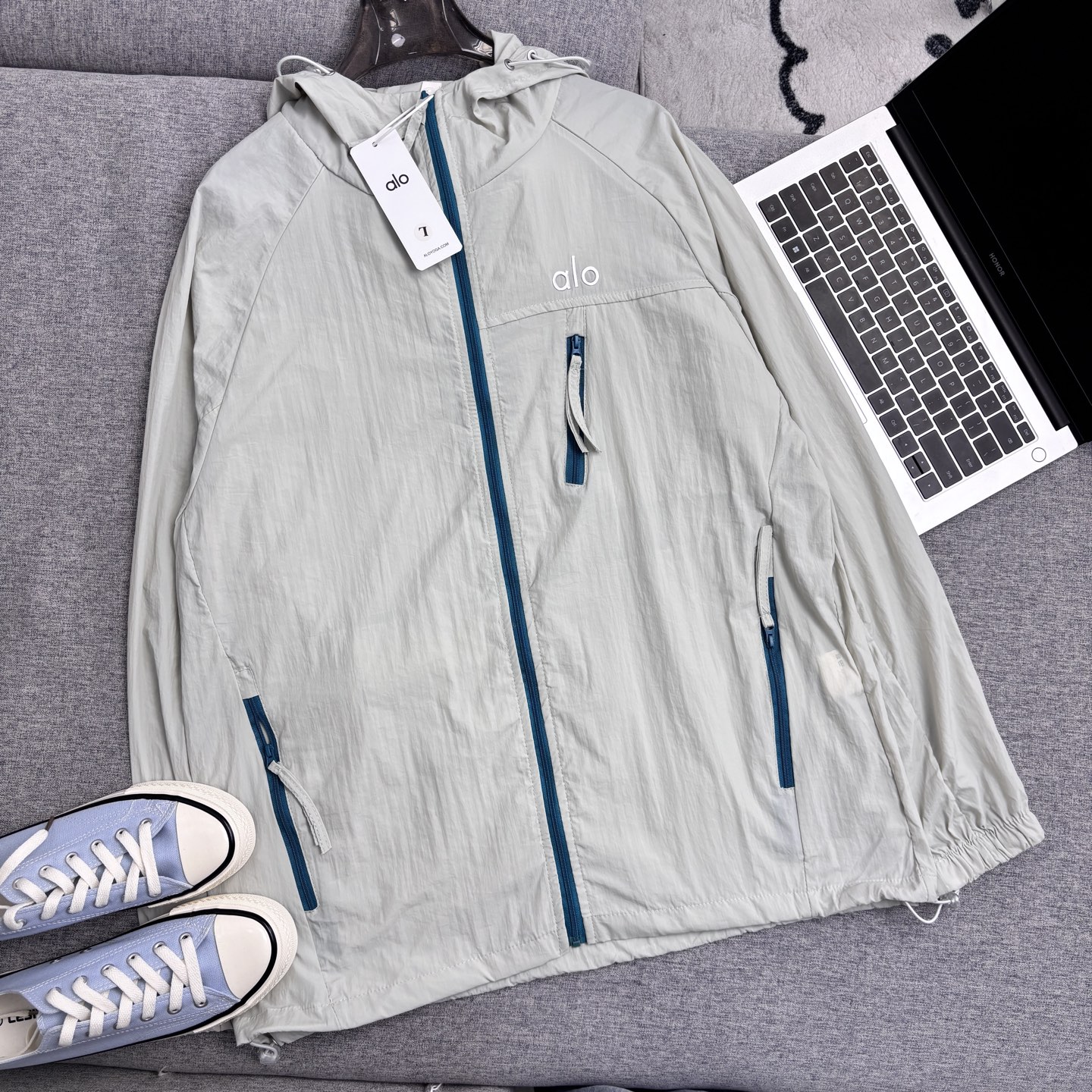 A style 5-color hooded sun protection jacket