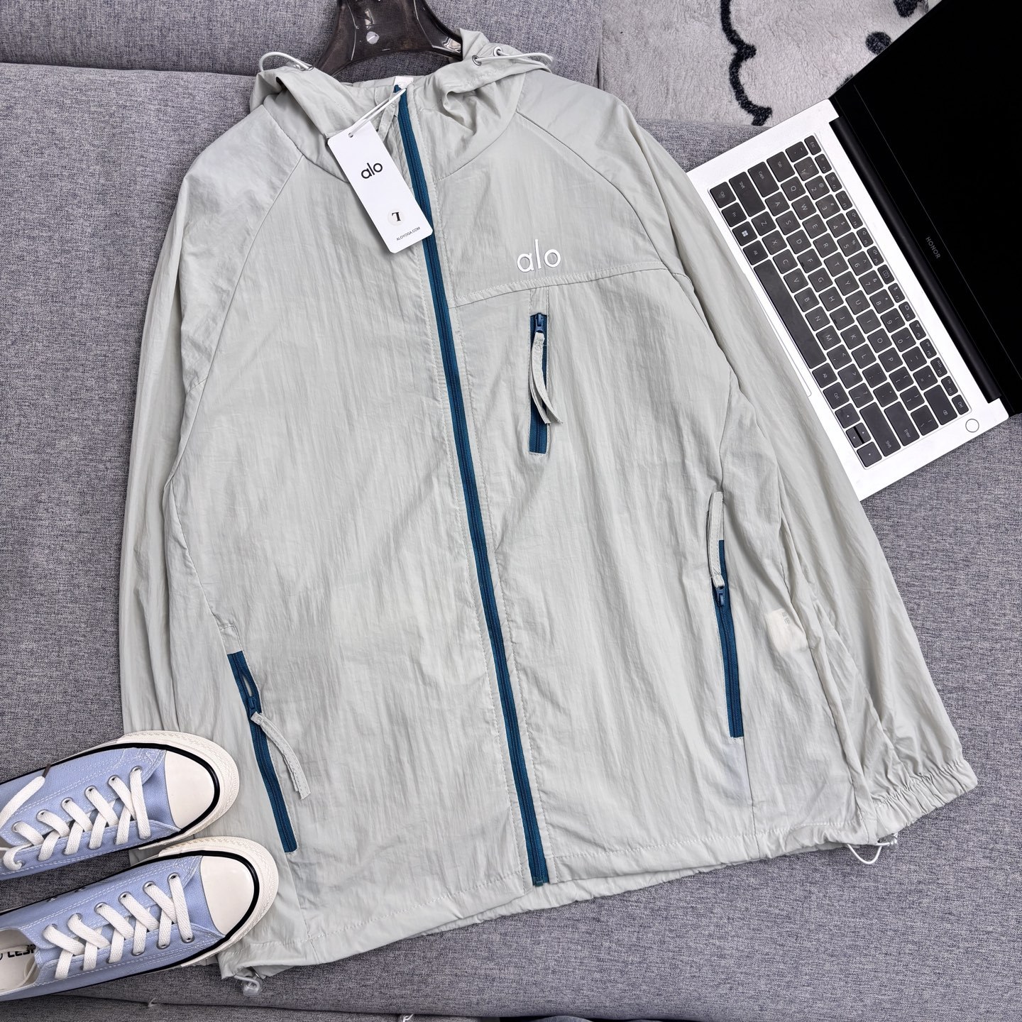 A style 5-color hooded sun protection jacket