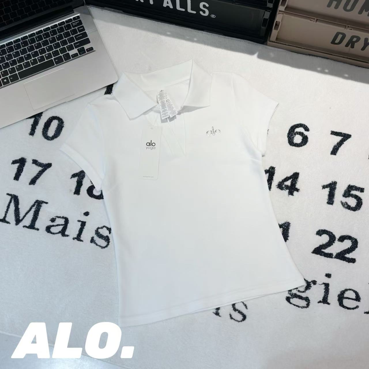 A style Lapel POLO shirt for women