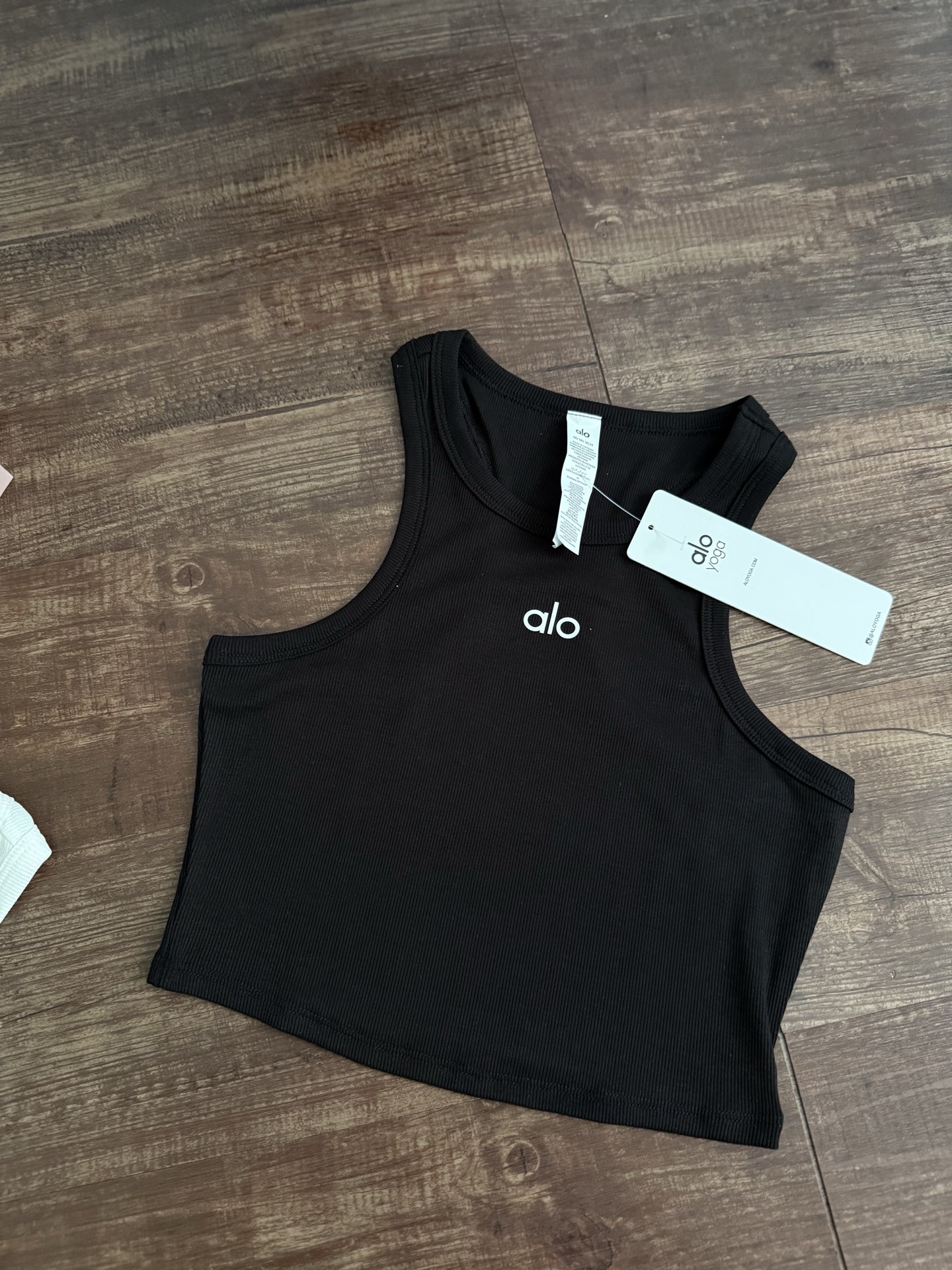 A style Short two-tone vest