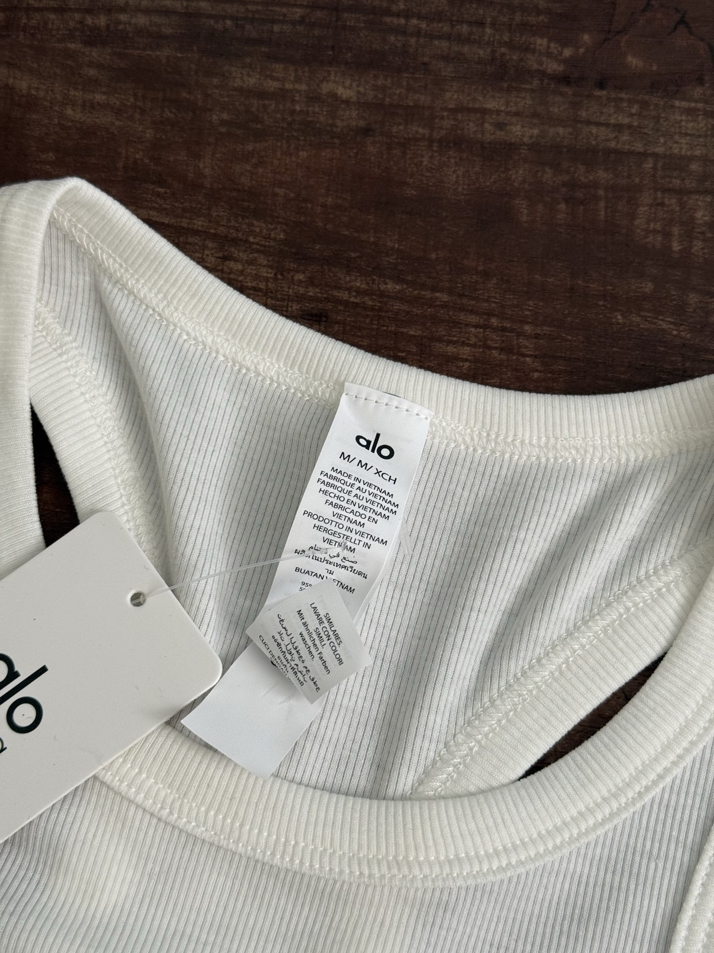 A style Short two-tone vest