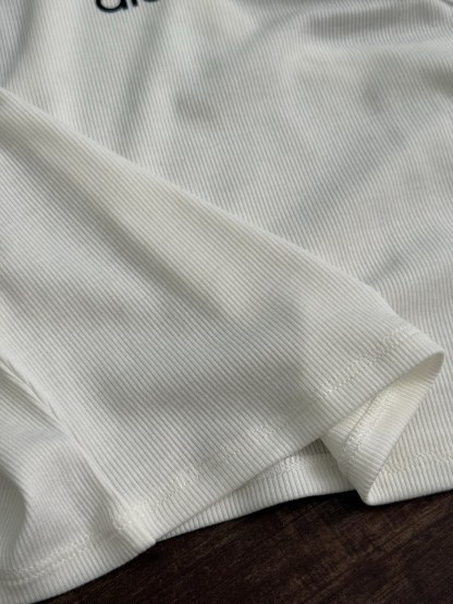 A style Short two-tone vest