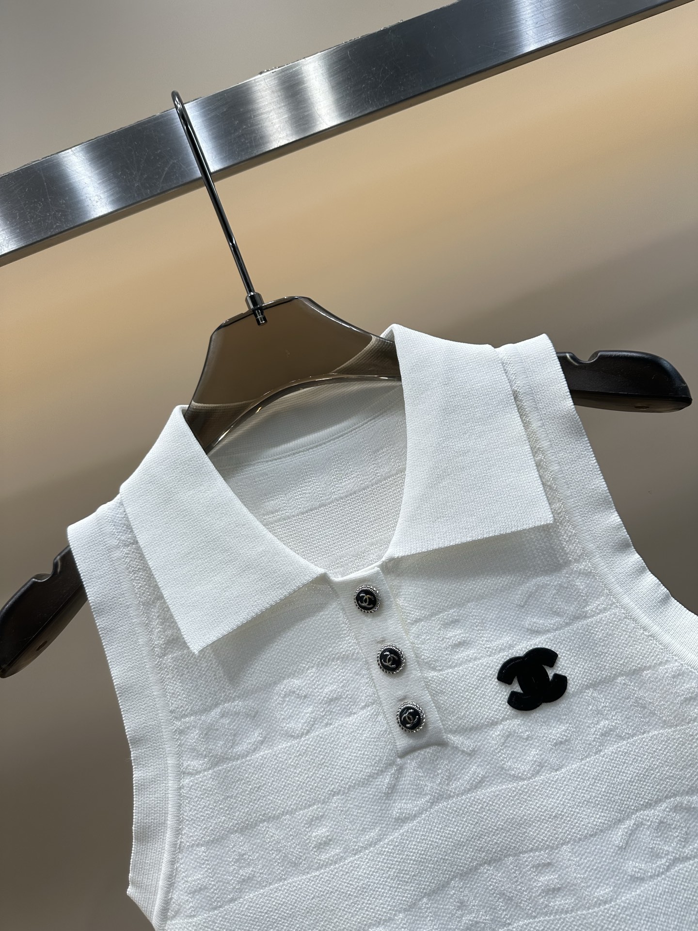 C style Lapel jacquard lettering knitted vest